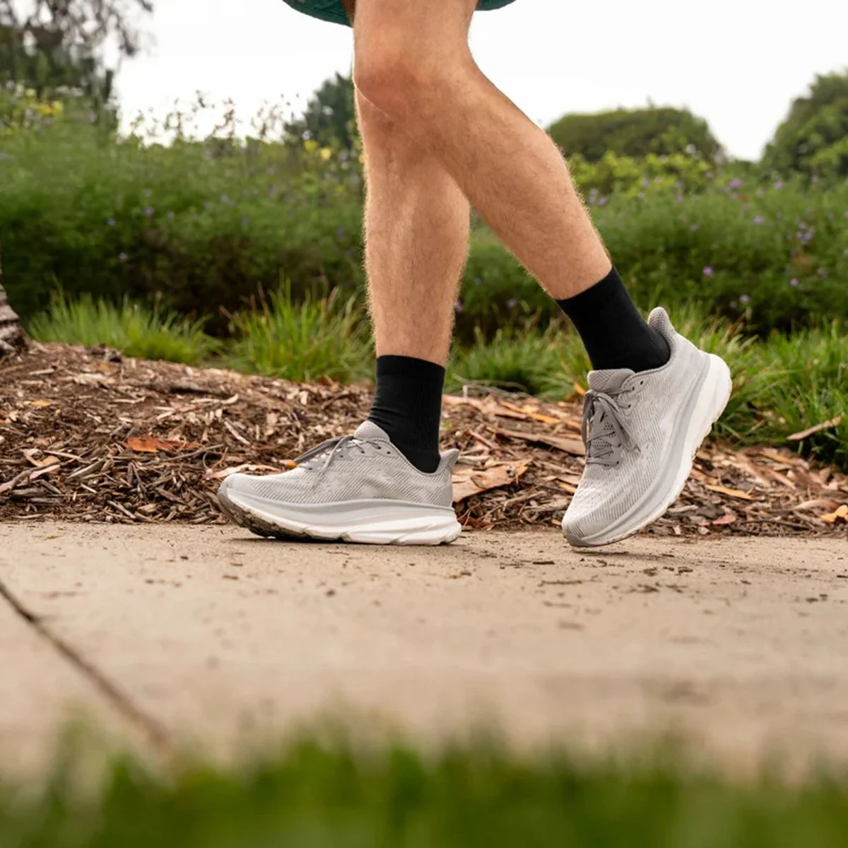 Balega Hidden Comfort Mini Crew Socks, Black - Image 3