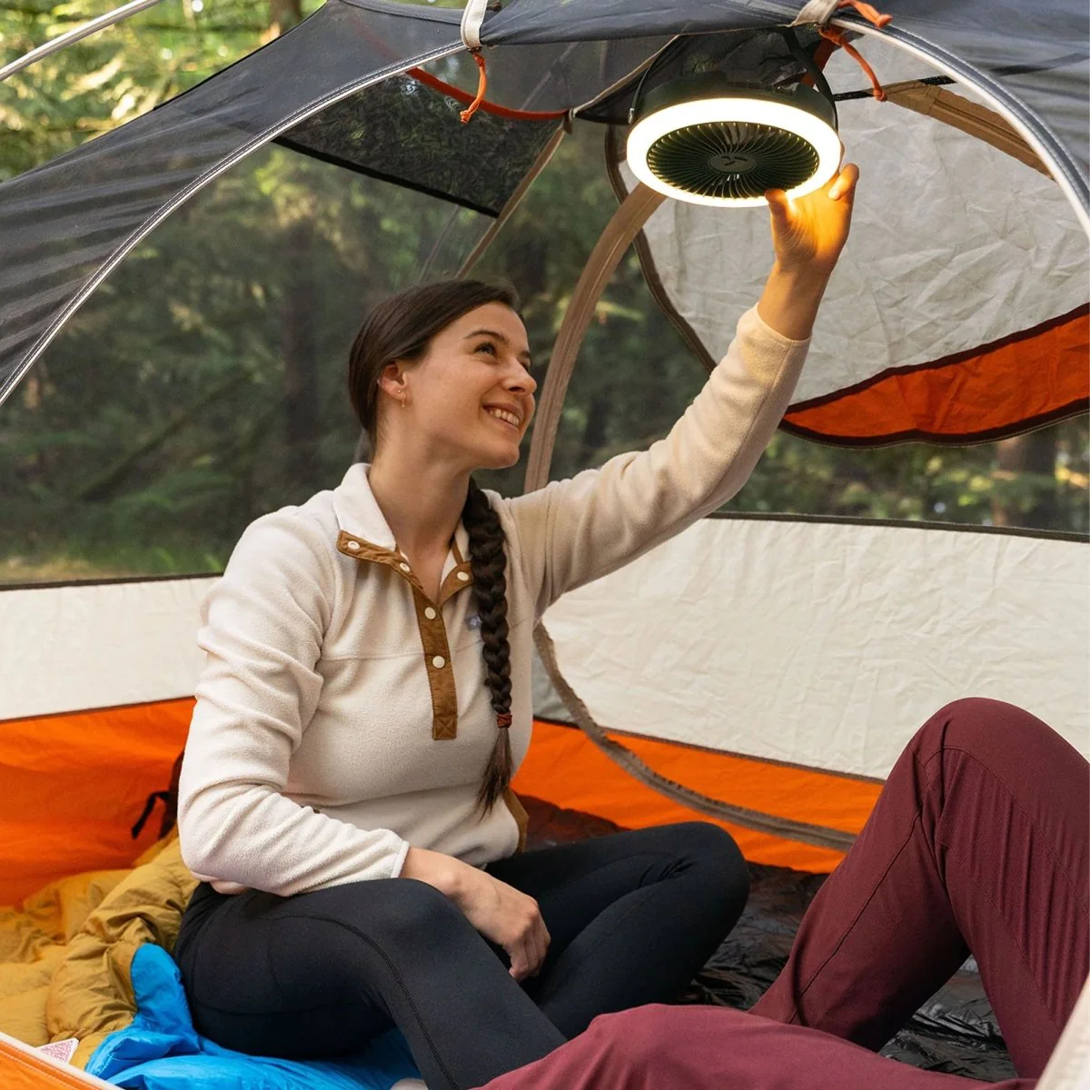Coghlan's 3 Speed Camp Fan - Image 7