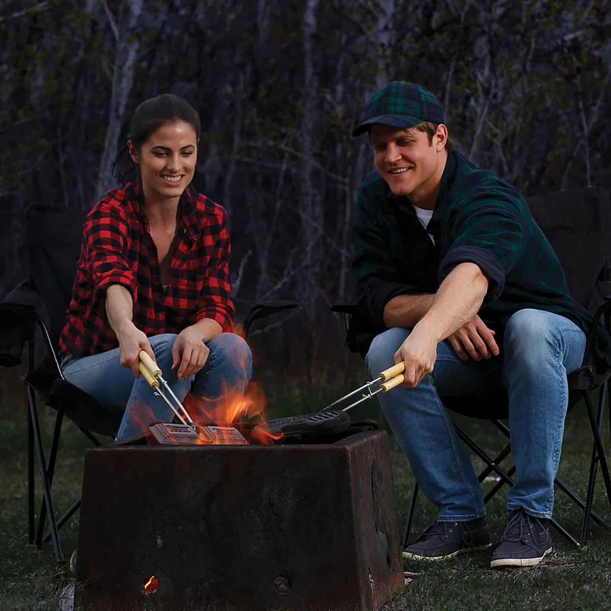 Coghlan's Cast Iron Double Camp Cooker - Black - Image 3