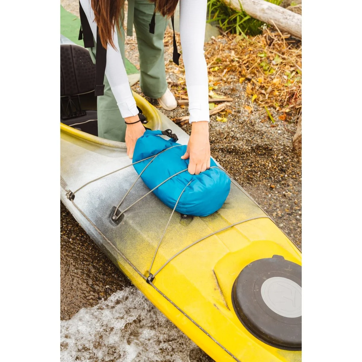 Coghlan's Lightweight Dry Bag - 10L - Image 3