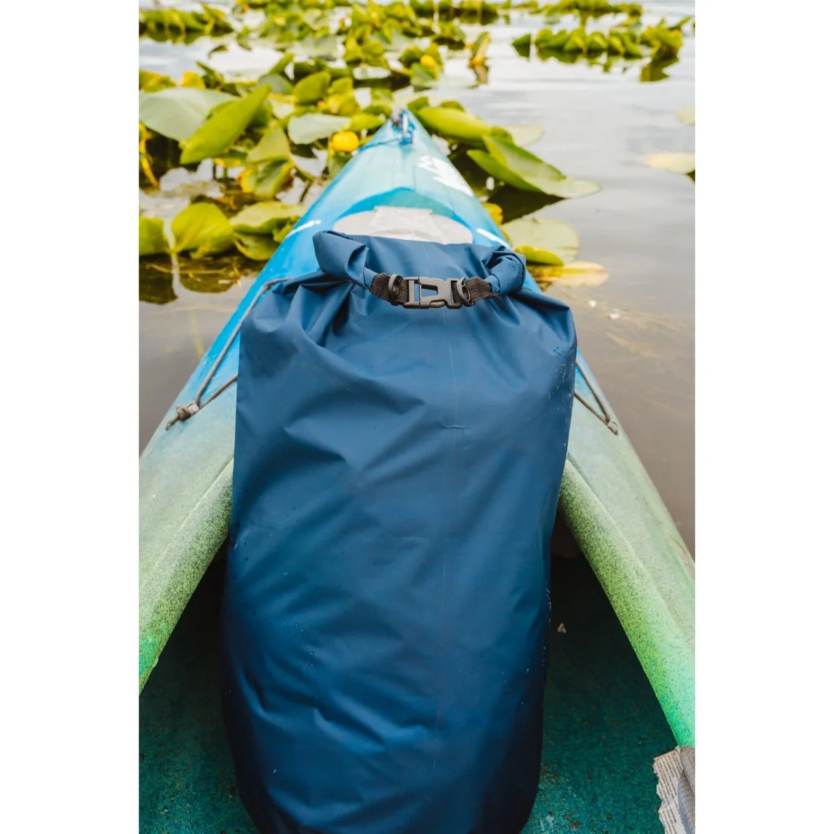 Coghlan's Lightweight Dry Bag - 40L - Image 4