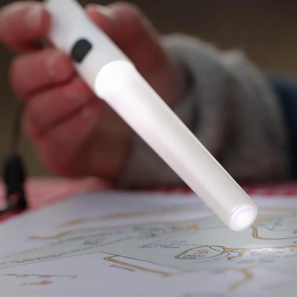 Coghlan's Outdoor Survival Emergency LED Lightstick for Camping, Hiking - Image 11