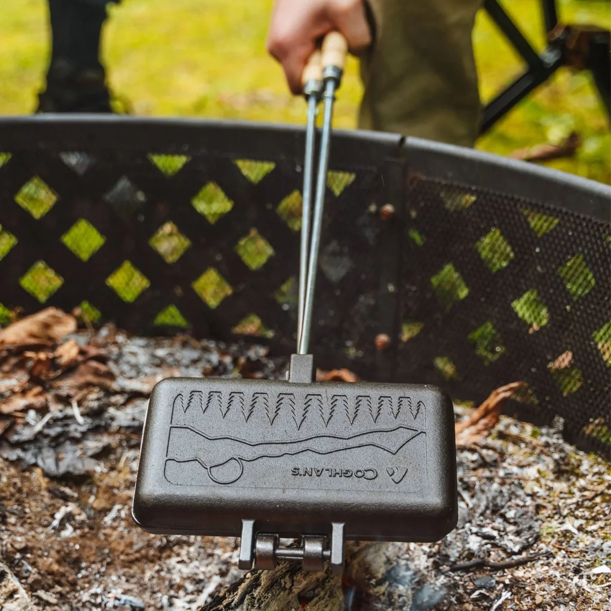 Coghlan's Pre-Seasoned Double Cast Iron Camp Cooker for Pies, Sandwiches or Grilling Meat - Image 5