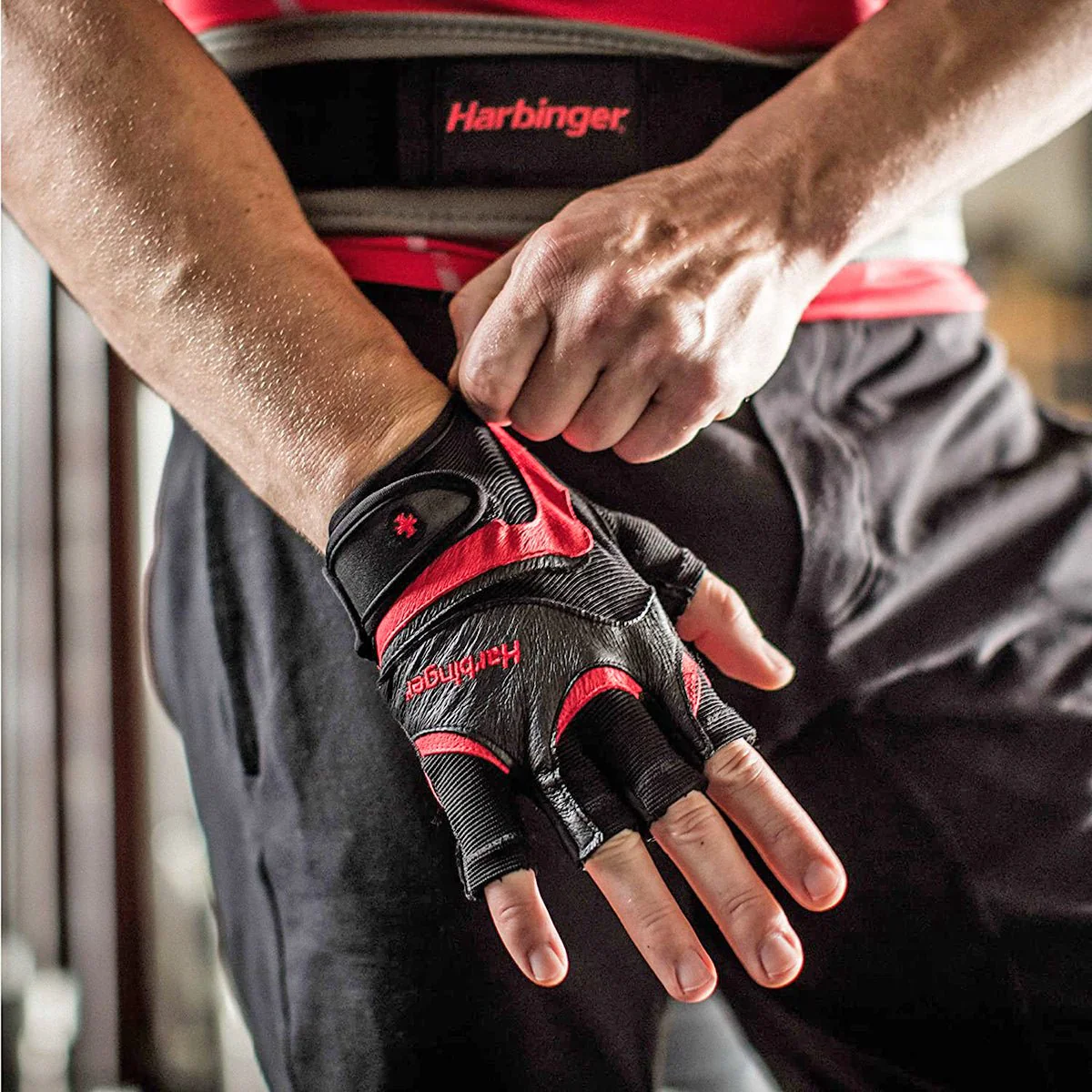 Harbinger 138 FlexFit Weight Lifting Gloves - Black/Red - Image 4