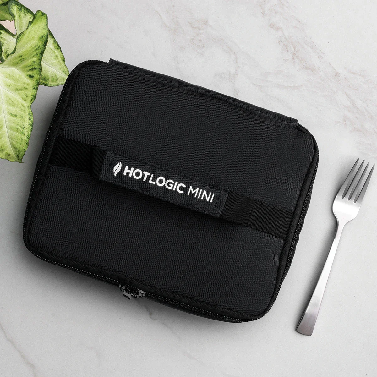 Hot Logic Mini 220-Volt Personal Portable Oven - Image 2