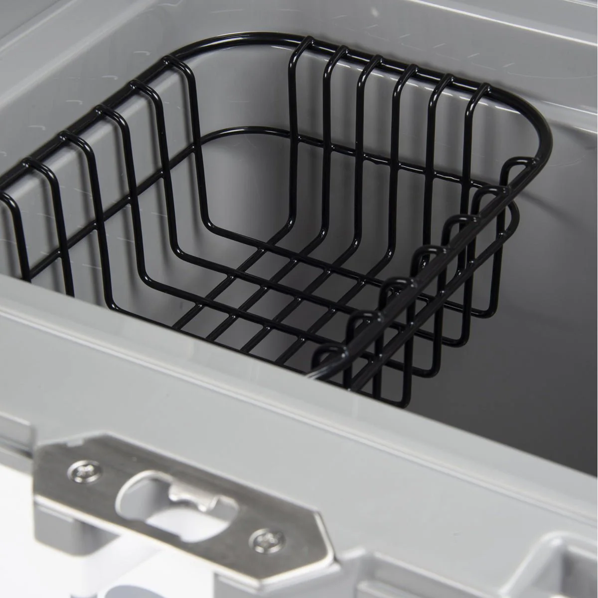 IGLOO IMX 24 qt. Hard Cooler - White - Image 5