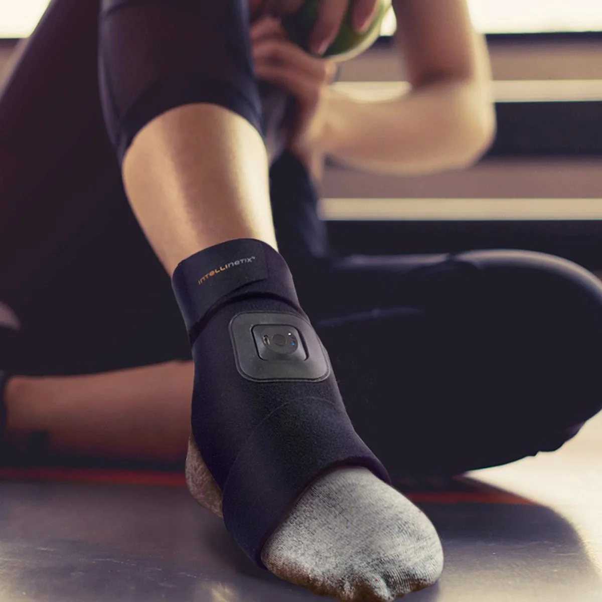 Intellinetix Vibrating Foot & Ankle Therapy Wrap, Universal, Improve Circulation