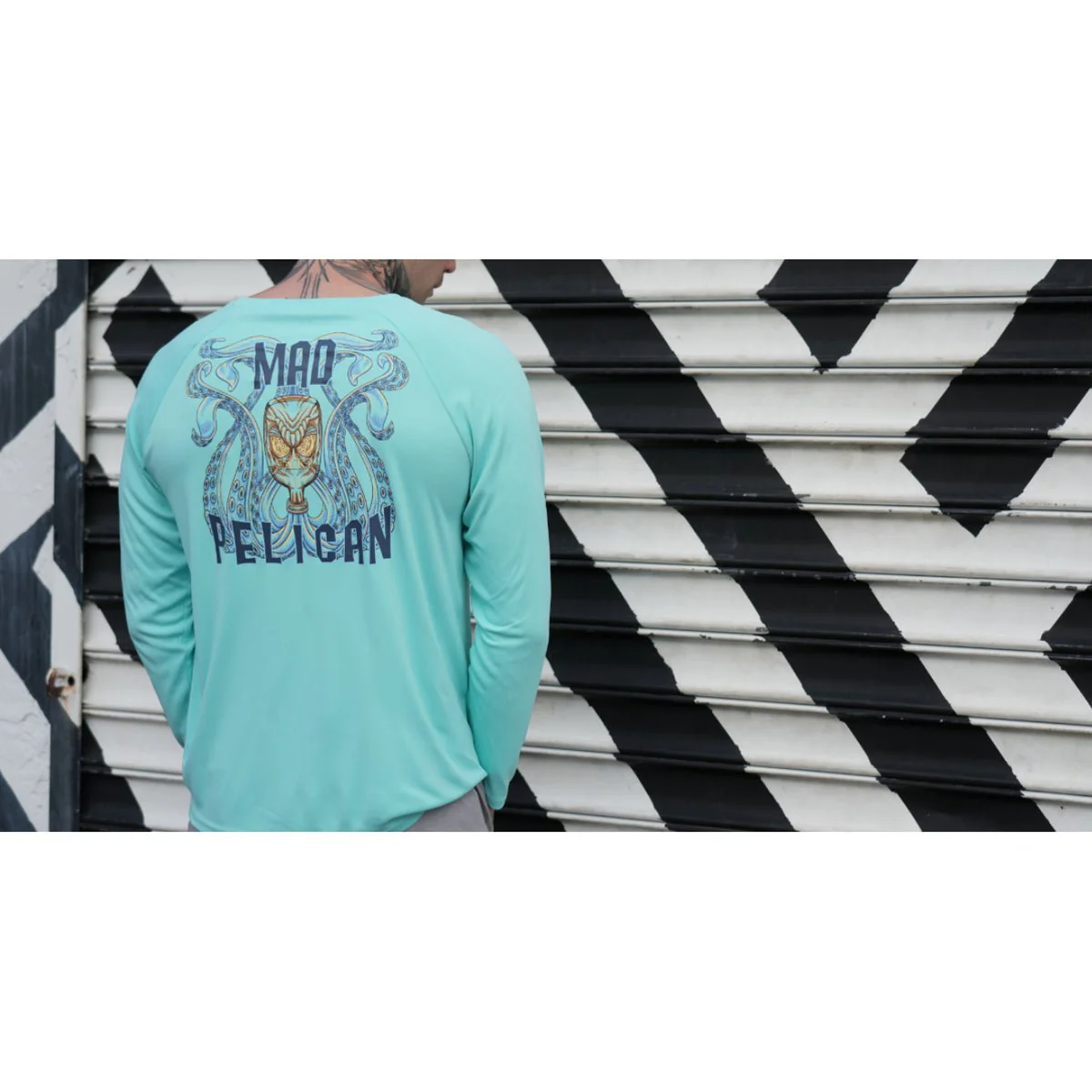 Mad Pelican Drunken Squidy Sun Kicker Raglan UV Long Sleeve T-Shirt - Aruba Blue - Image 4