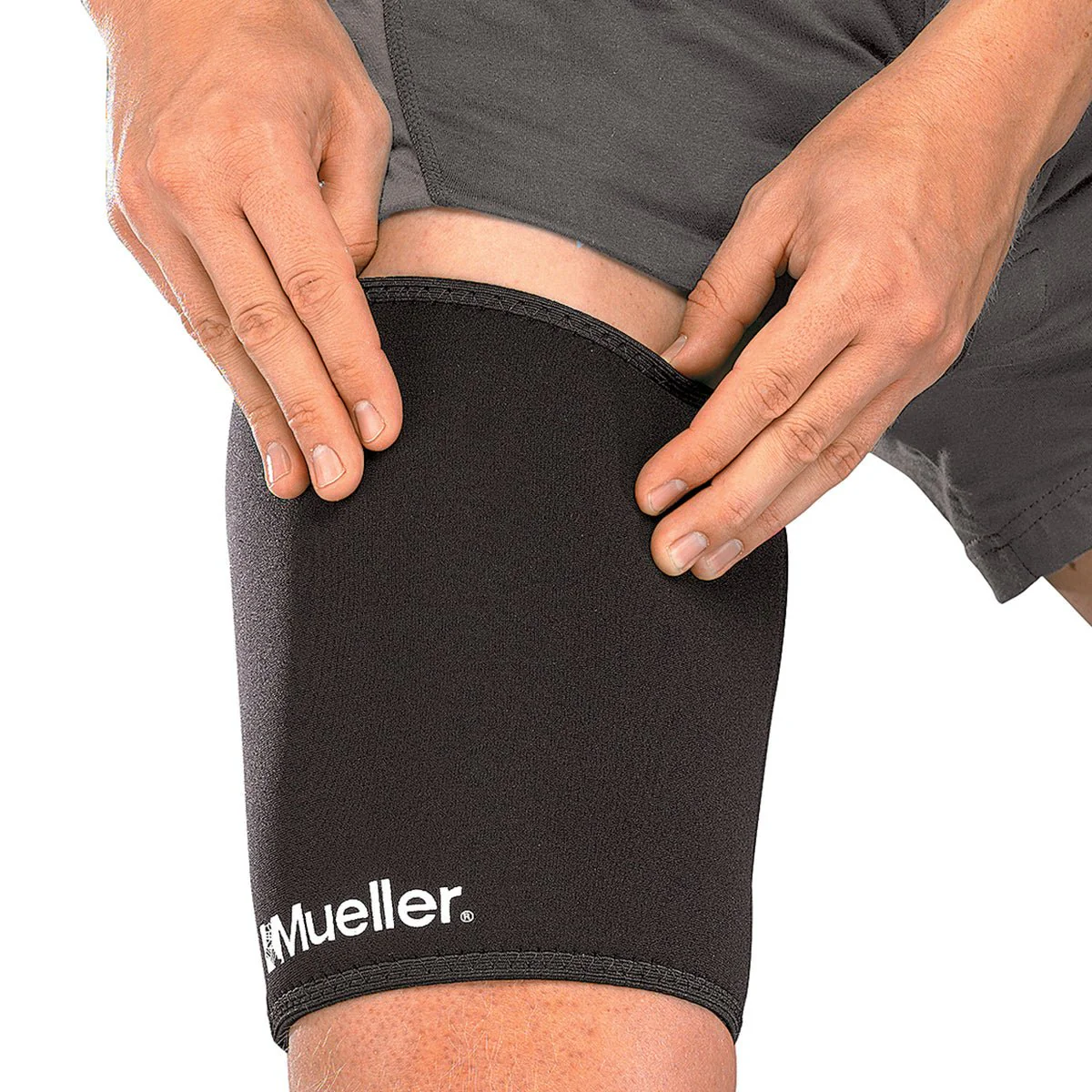 Mueller Thigh Sleeve - Black