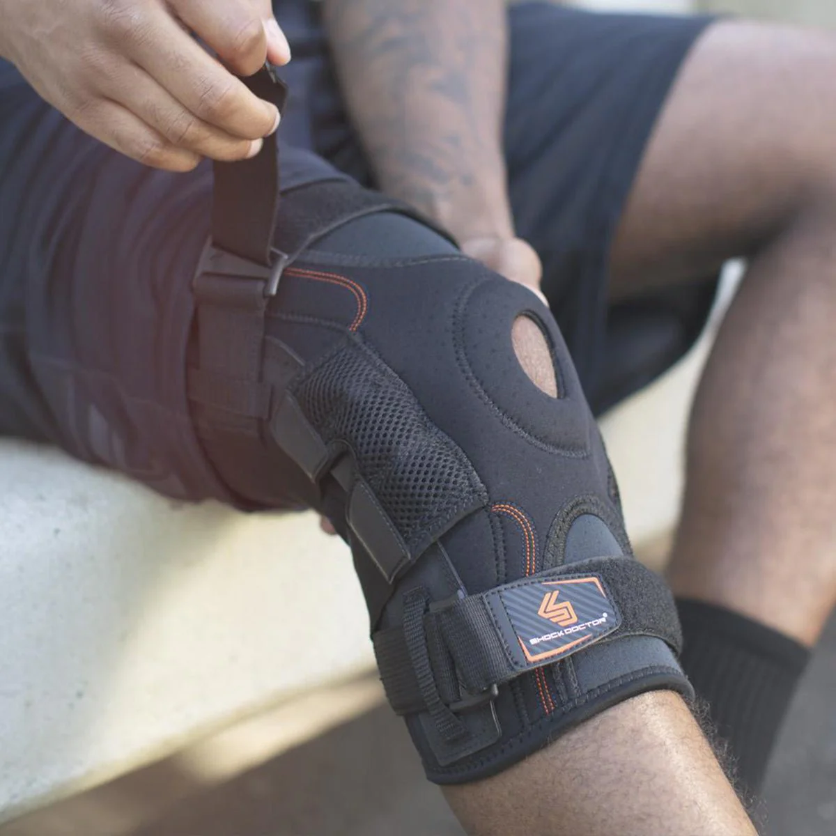 Shock Doctor Ultra Knee Support Brace with Bilateral Hinges - Black - Image 2
