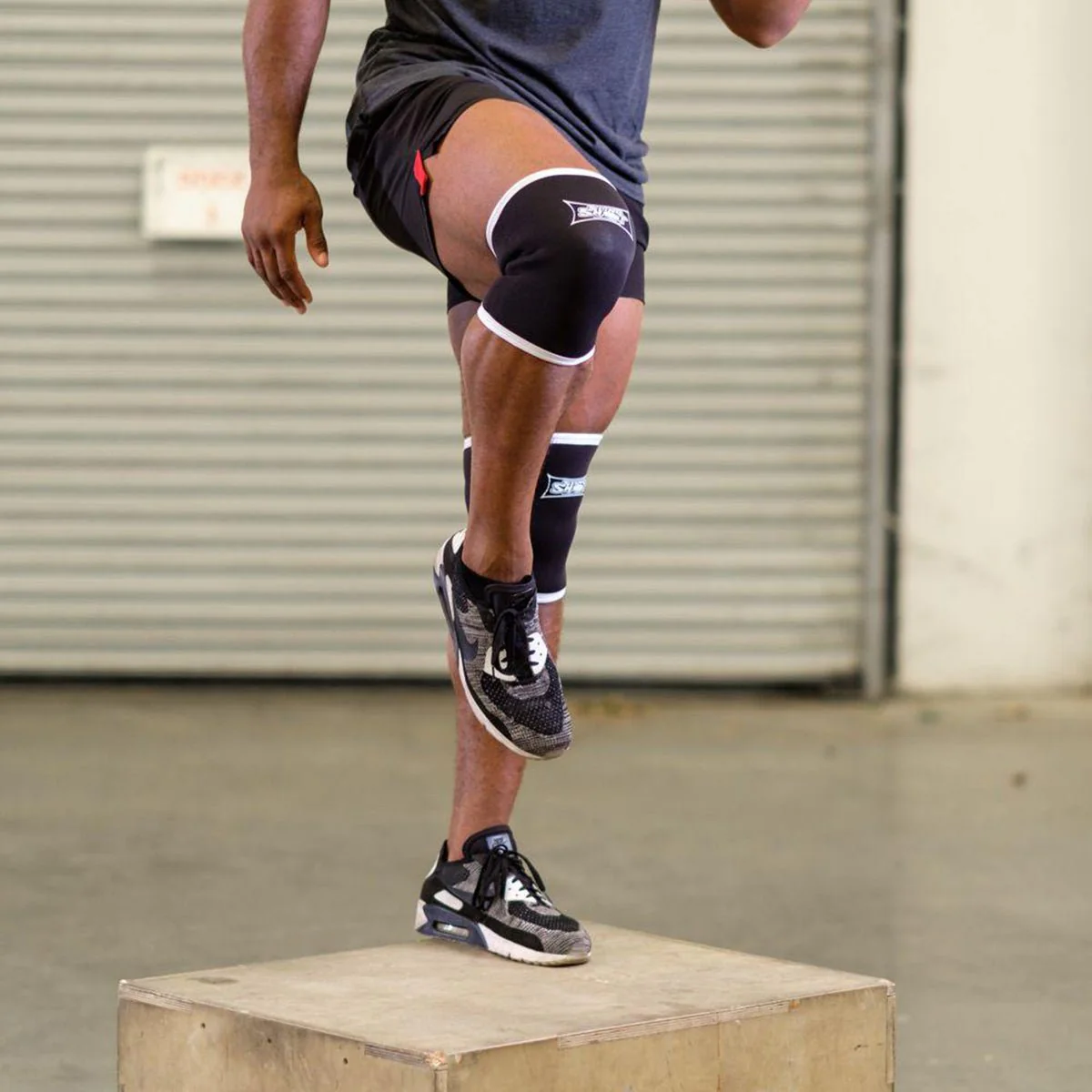 Sling Shot Knee Sleeves 2.0 by Mark Bell - Black