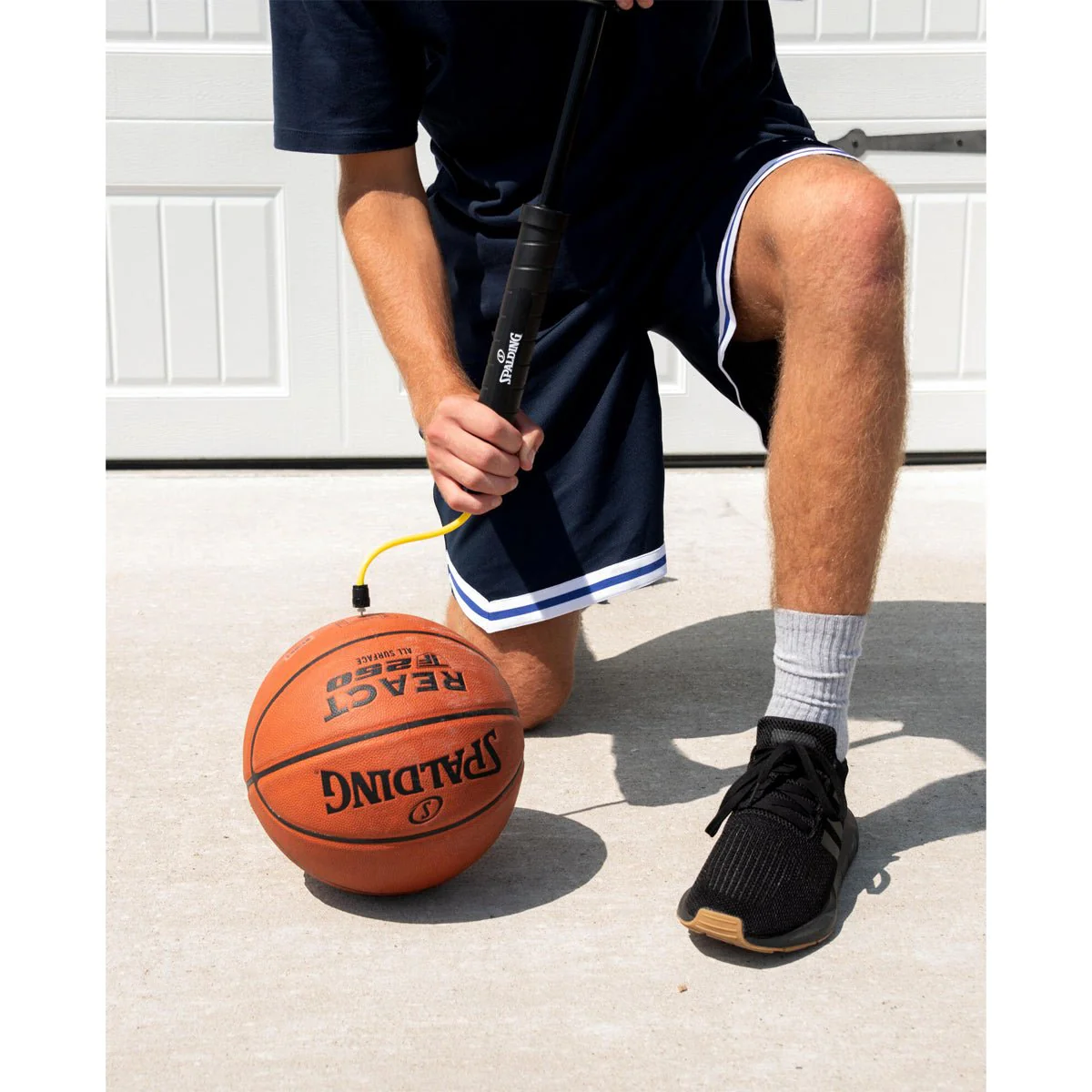 Spalding 12" Dual Action Air Ball Pump - Image 7