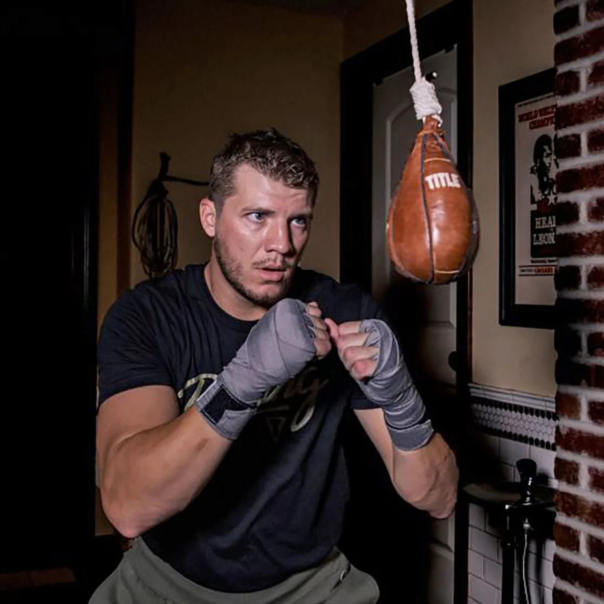 Title Boxing Cus D'Amato Genuine Leather Slipping Bag - Image 4