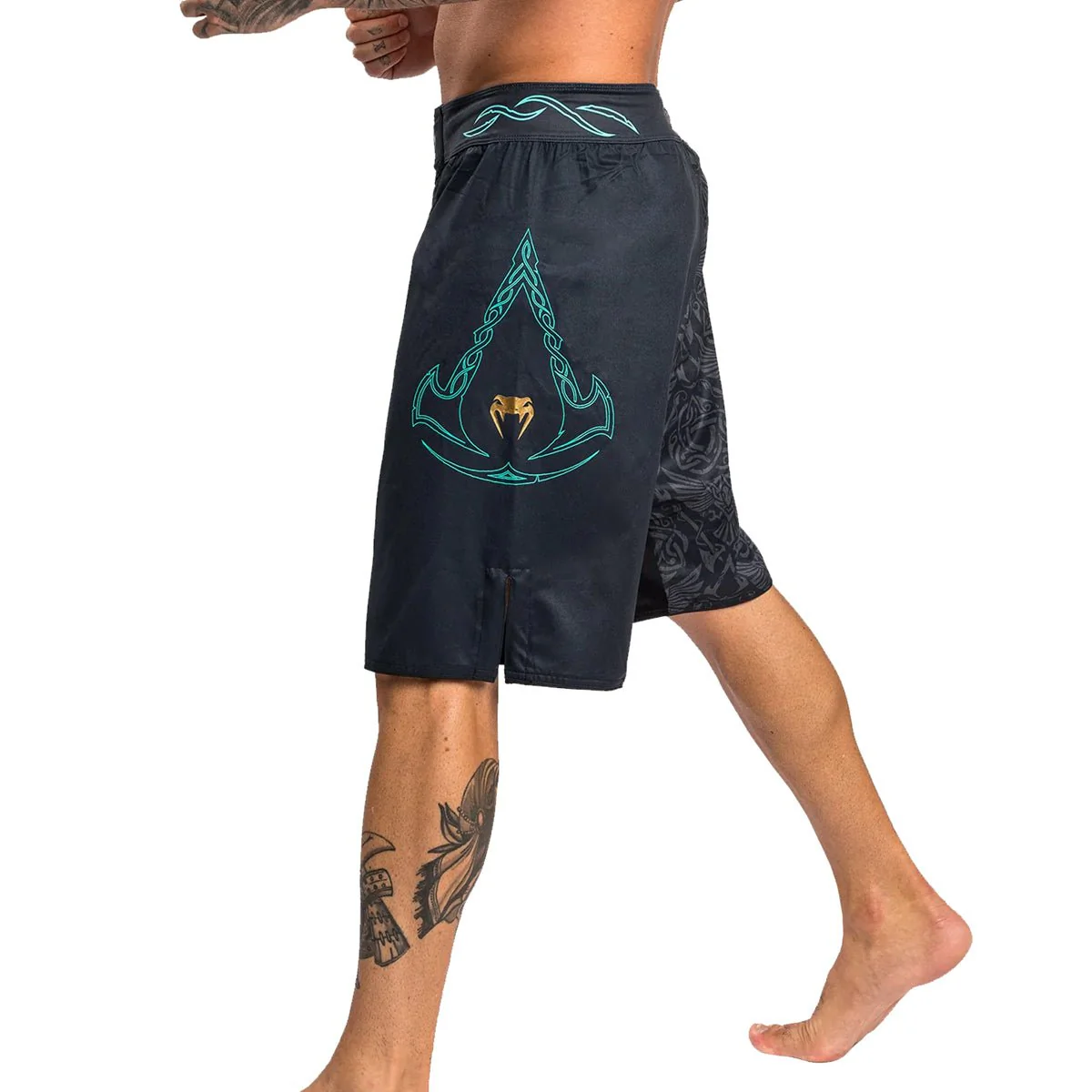 Venum Assassin's Creed Reloaded Fight Shorts - Black - Image 3