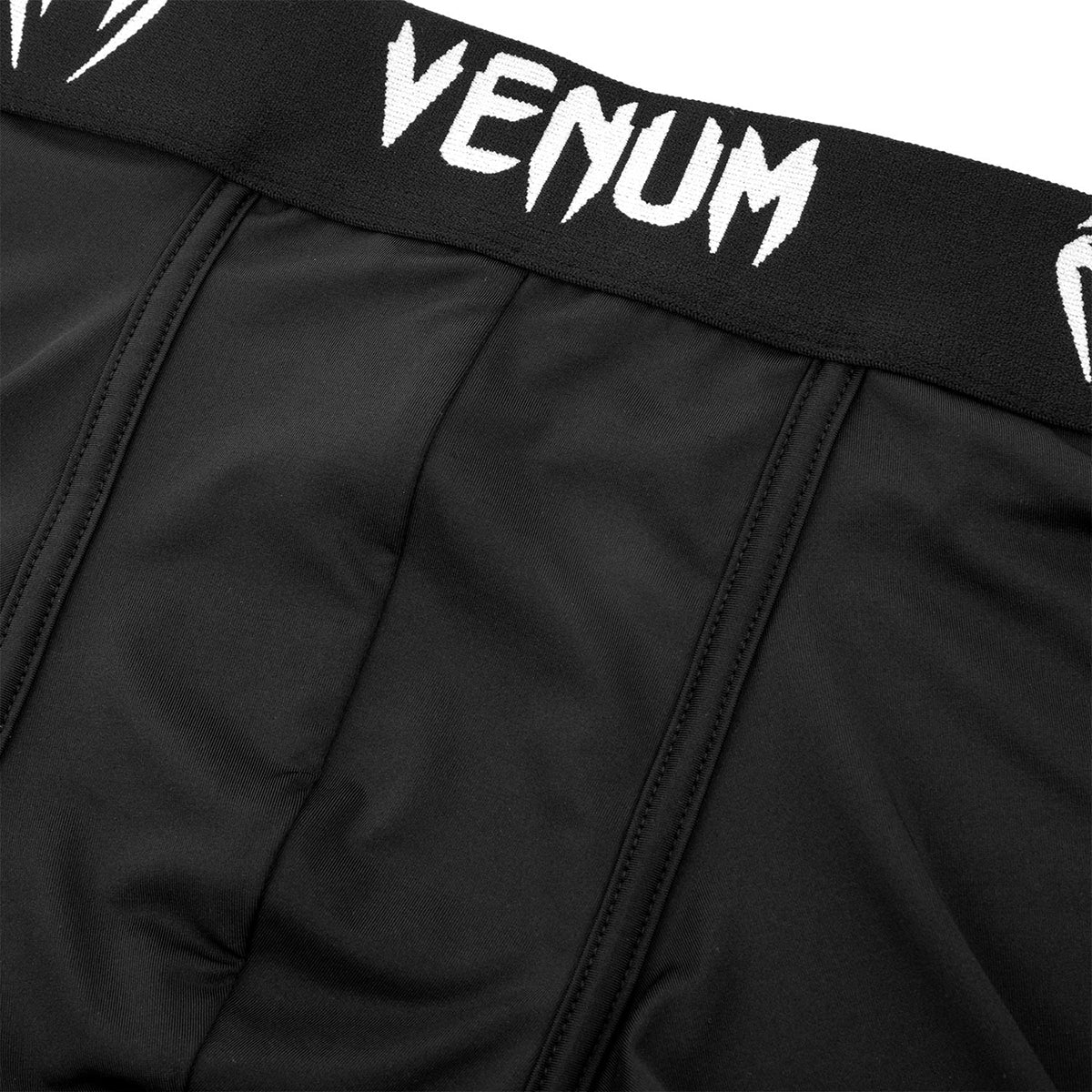 Venum Classic Boxer Shorts - Black/White - Image 3