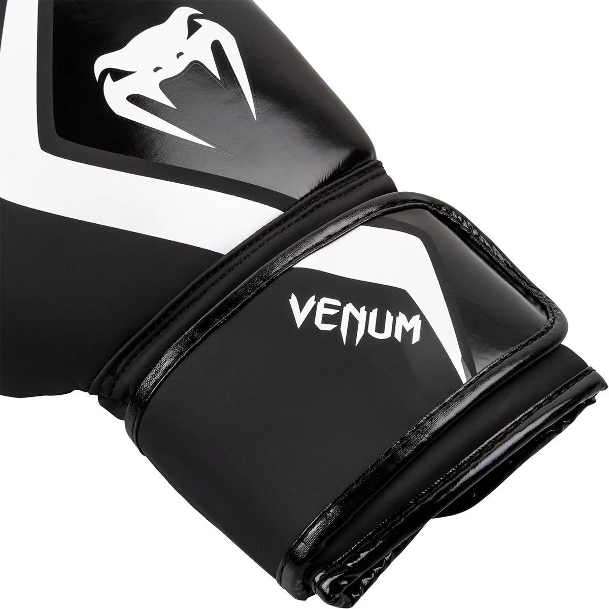 Venum Contender 2.0 Training Boxing Gloves - Image 3