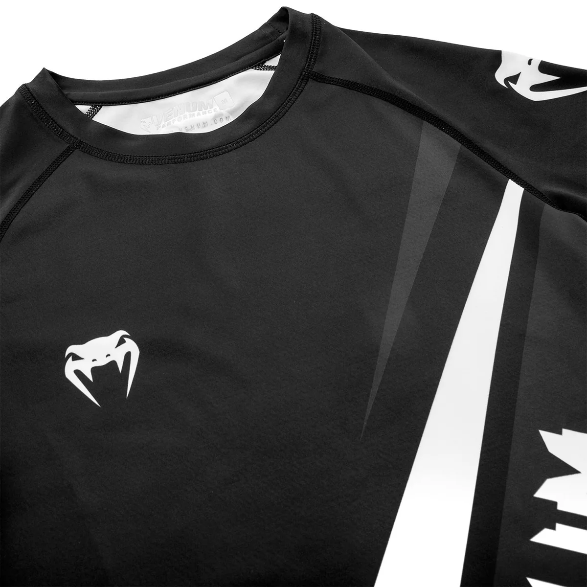 Venum Contender 4.0 Short Sleeve MMA Compression Rashguard - Black/Gray/White - Image 5