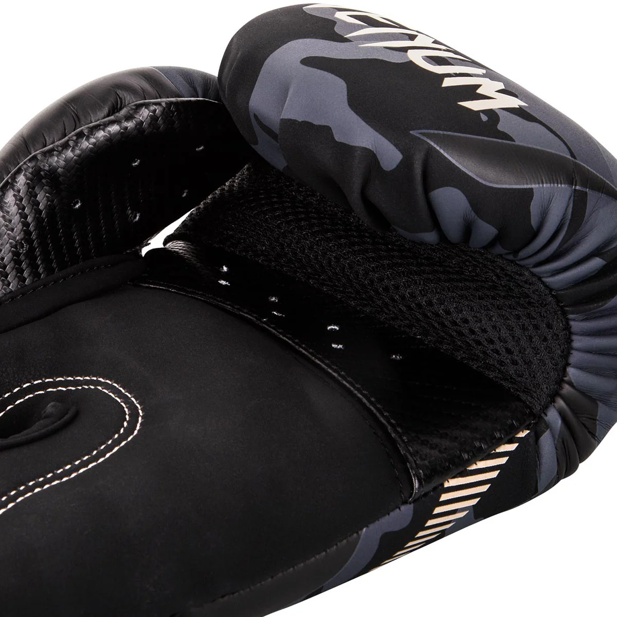 Venum Impact Training Boxing Gloves - Image 9