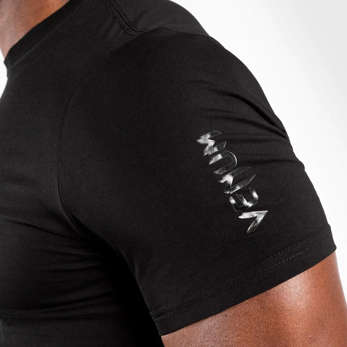 Venum Skull T-Shirt - Black/Black - Image 6