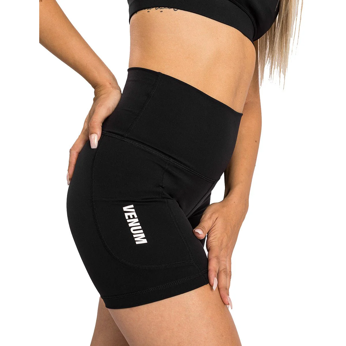 Venum Women's Essential Biker Shorts - Black - Image 3