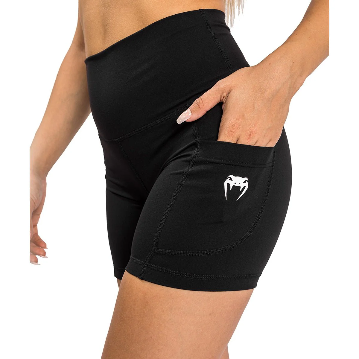 Venum Women's Essential Biker Shorts - Black - Image 6