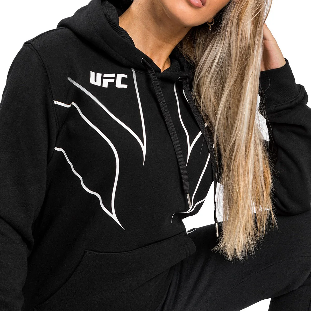 Venum Women's UFC Fight Night 2.0 Replica Pullover Hoodie - Black - Image 3